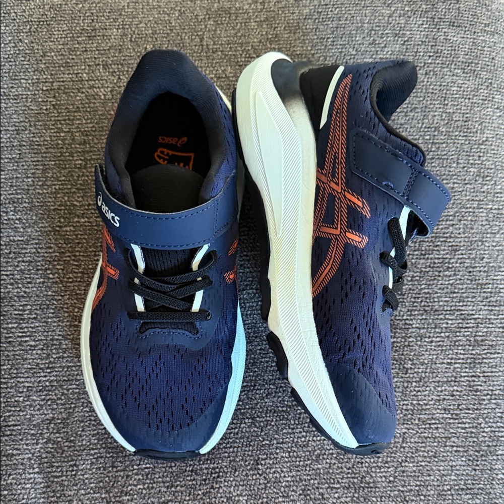 asics GT-1000 13 size 1 1/2